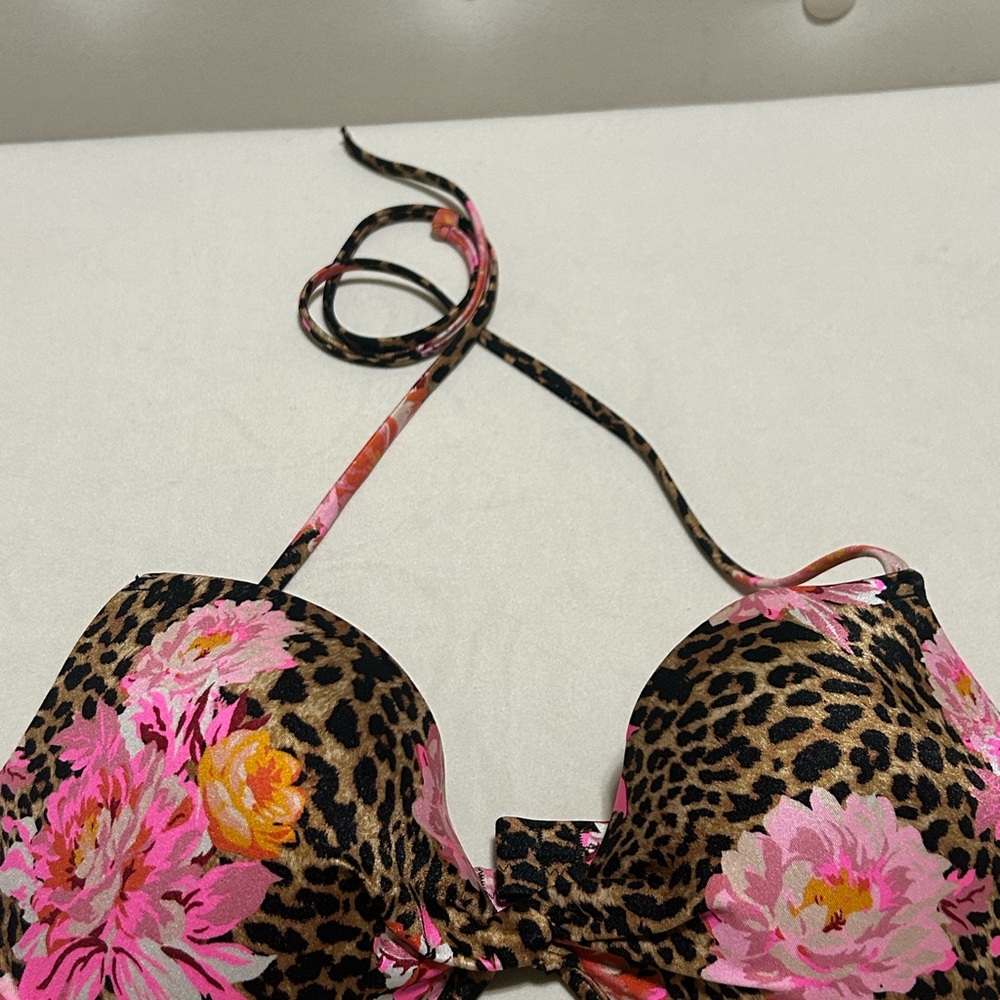 Victoria’s Secret Leopard Print Floral Bikini Top